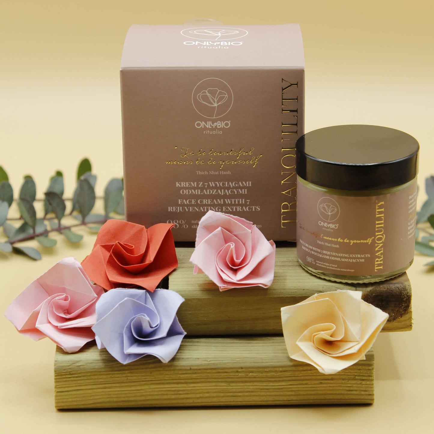 Crema facial con 7 extractos rejuvenecedores