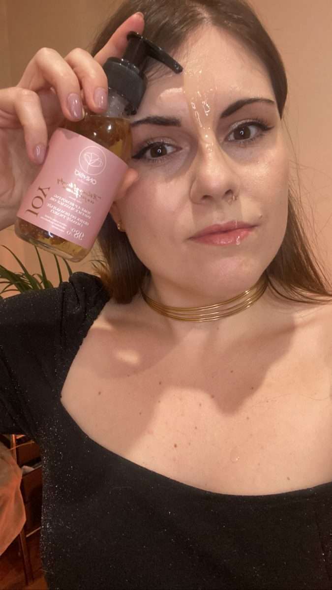 Aceite desmaquillante y masaje facial