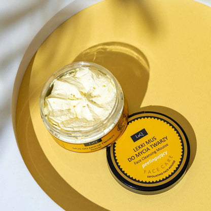 Mousse limpiador facial de Piña